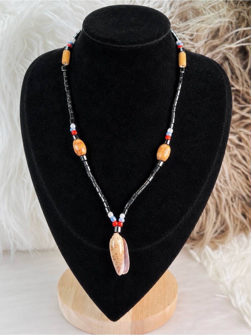 Vintage hematite weighted island chic shell pendant necklace